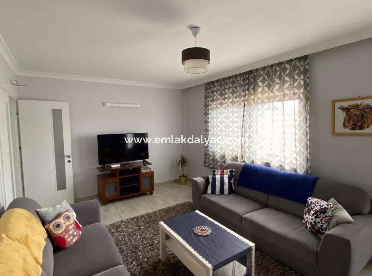 Okçular'da Satılık Villa Lüks 5 Yatak Odalı Satılık Villa
