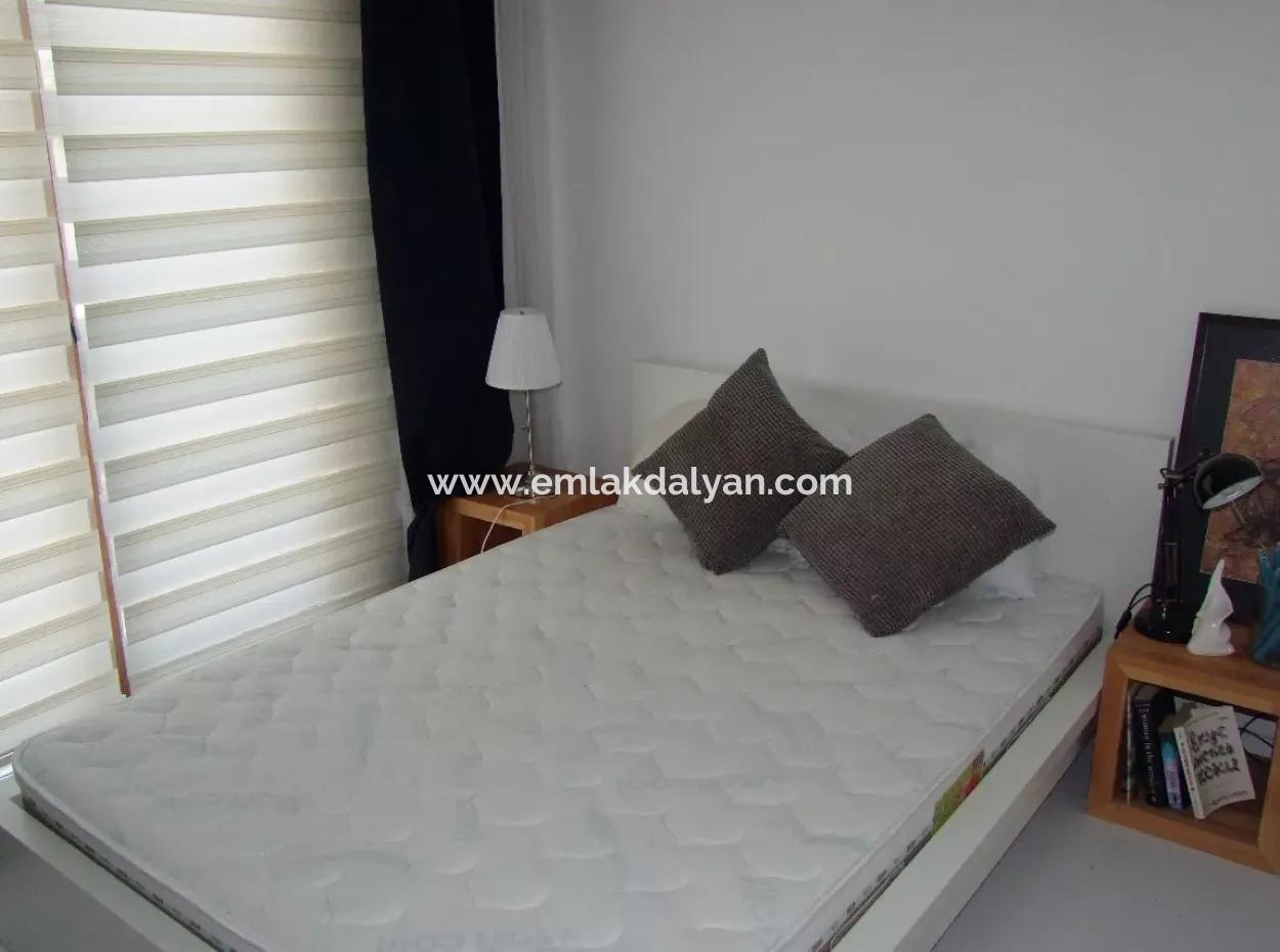 Dalyan'da Kanala Sıfır 4+1 Satılık Villa