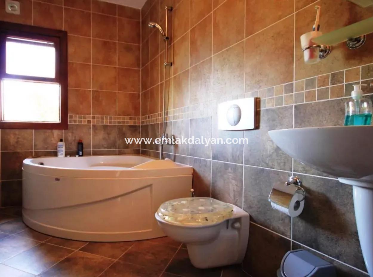 Dalyan Arıkbaşın'da Satılık Villa