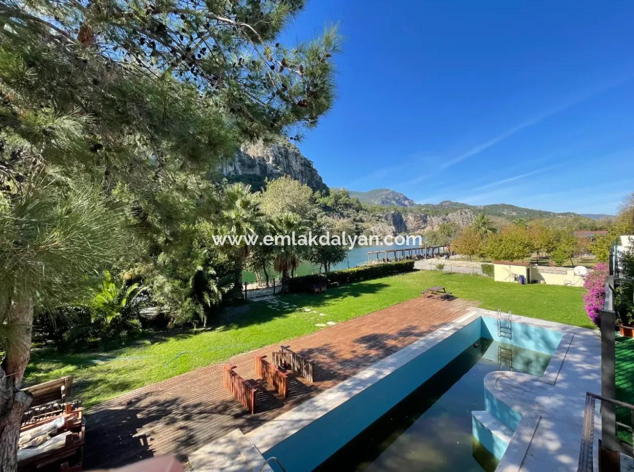 Dalyan Gülpınar'da 75M2 Kanala Sıfır Satılık Dubleks Apart