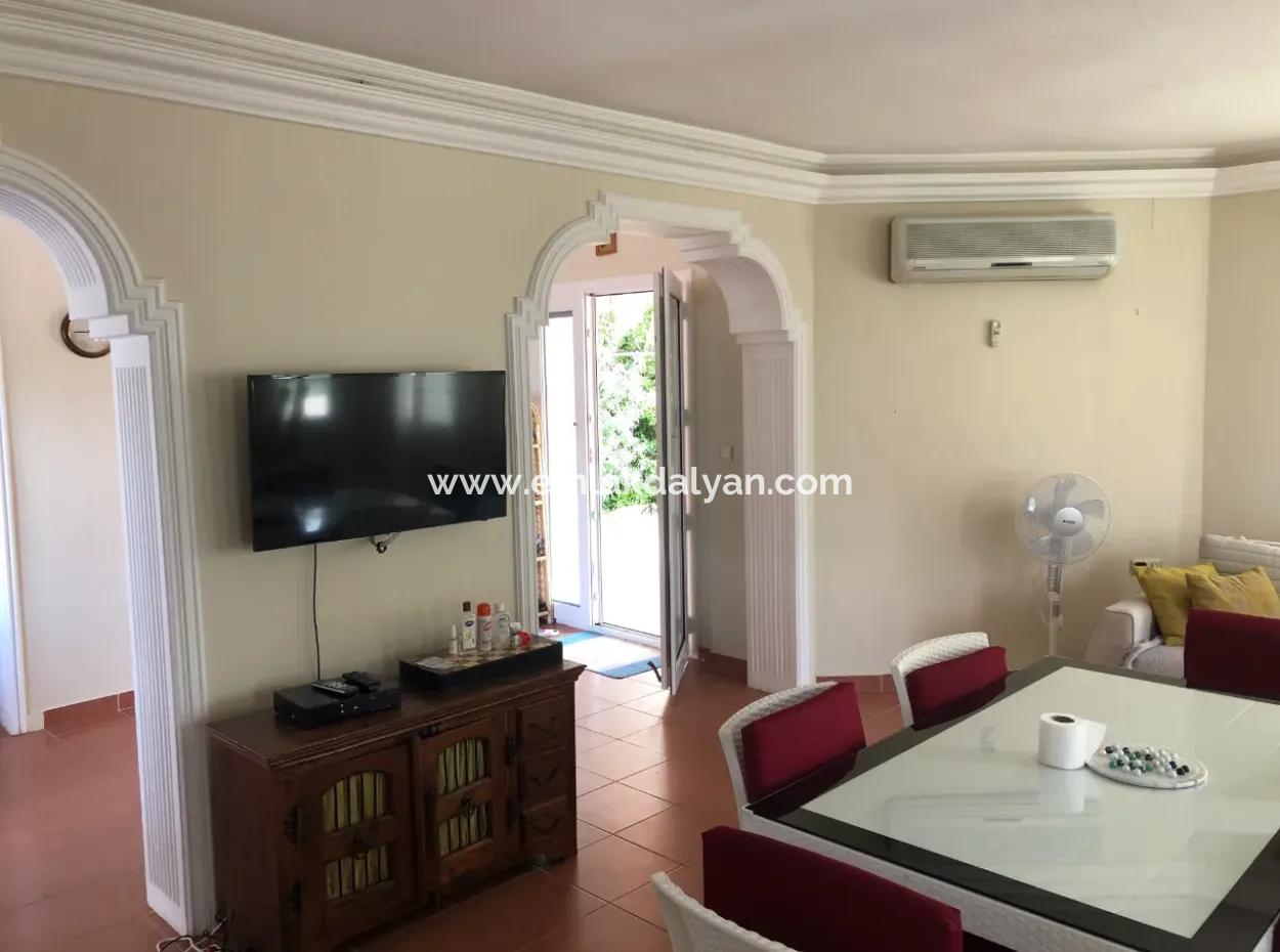 Dalyan Maraş'ta 1532M2 Satılık Villa