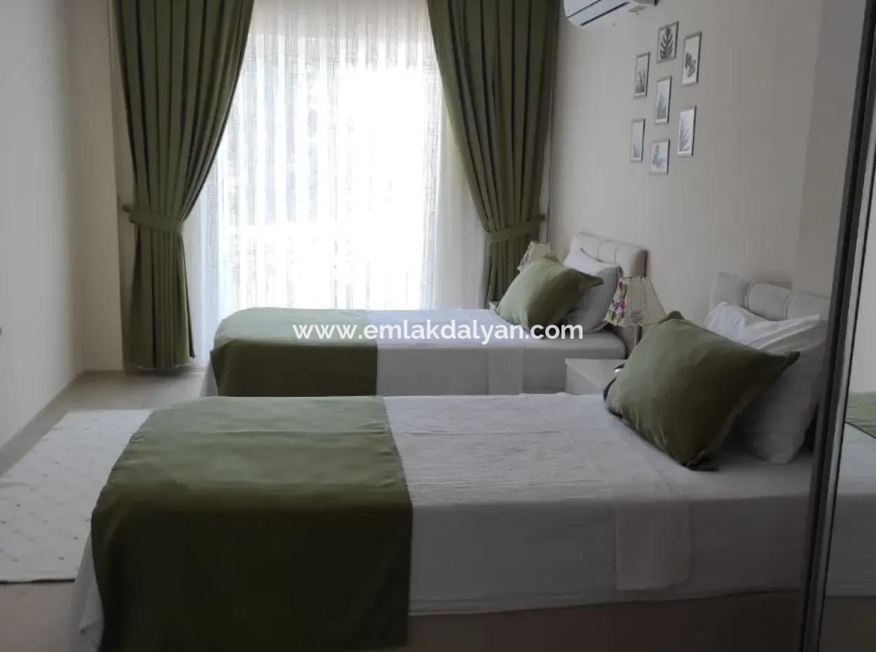 Dalyan Gülpınar'köşebaşı 545M2 Arsa İçinde Satılık 4+1 Villa