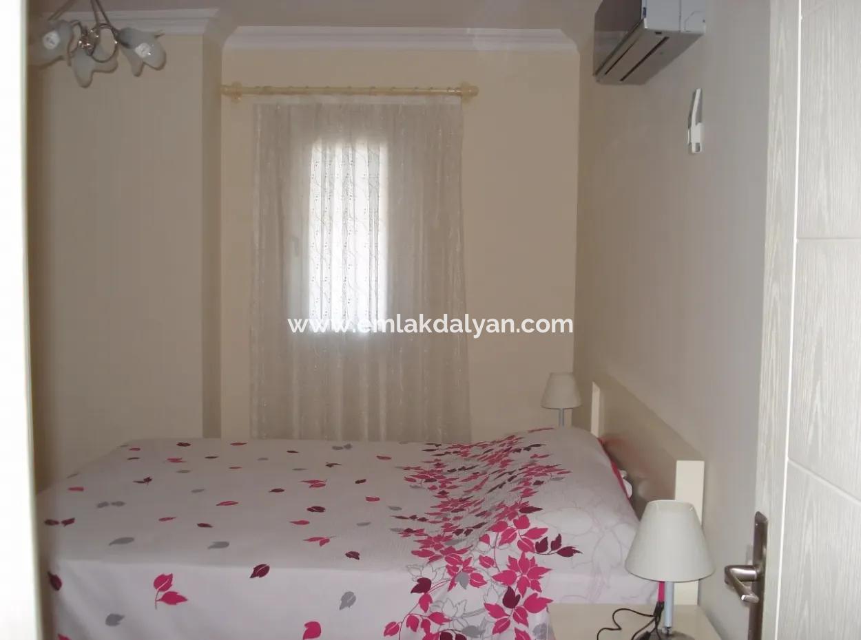 Dalyan'da Satılık Villa Dalyan Gülpınarda  800M2 Arsa İçerisinde 4+1 Salık Lüks Villa