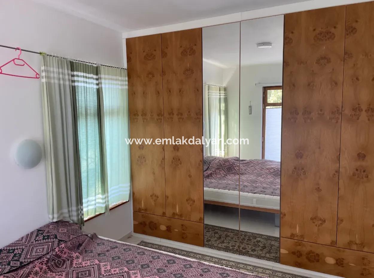 Eskiköy'de 2882 M2 Arsa İçerisinde Müstakil Satılık Tek Katlı Ev