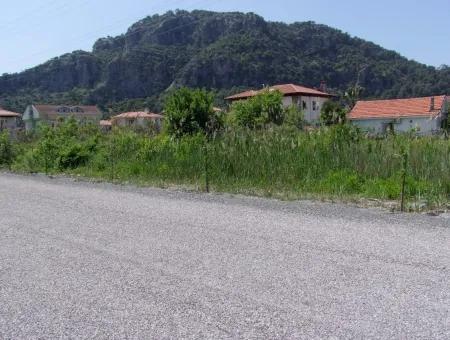 Dalyan Satılık Arsa Dalyan Gülpınarda 751M2 %15+30 İmar Satılık Arsa