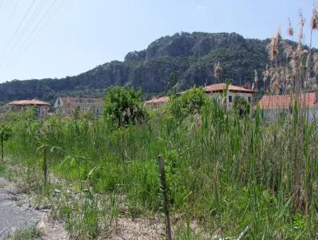 Dalyan Satılık Arsa Dalyan Gülpınarda 751M2 %15+30 İmar Satılık Arsa