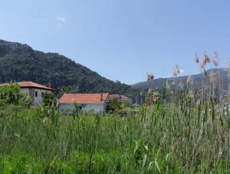 Dalyan Satılık Arsa Dalyan Gülpınarda 751M2 %15+30 İmar Satılık Arsa