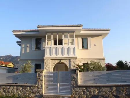 Dalyanda Satılık Villa 654M2 Arsa İçerisinde 4+1 Satılık Villa