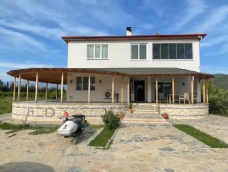 Eskiköyde 7120M2 Arsa İçinde Satılık Villa
