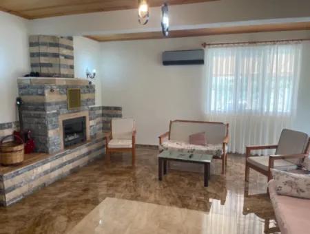 Eskiköyde 7120M2 Arsa İçinde Satılık Villa