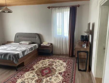 Eskiköyde 7120M2 Arsa İçinde Satılık Villa