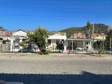 Dalyan Maraşda 677M2 Arsa İçinde Satılık Mustakil Villa Ev