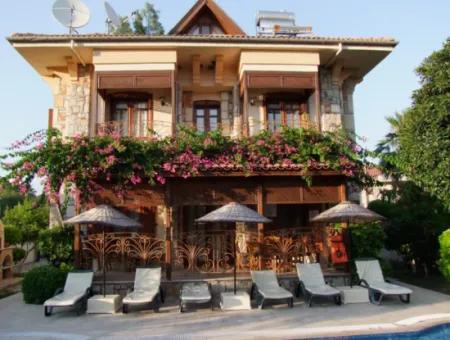 Dalyan Satılık Villa Dalyan Maraş Mahallesinde Kelepir Satılık Villa