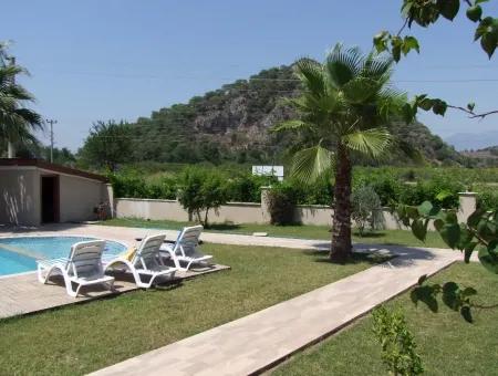 Dalyan Satılık Villa Dalyan Lüks Ahşap Villa 5+1 Dalyan Köşebaşı Satılık Villa