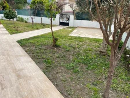 Dalyan Satılık 528M2 Arsa İçinde  4+1 Satılık Villa
