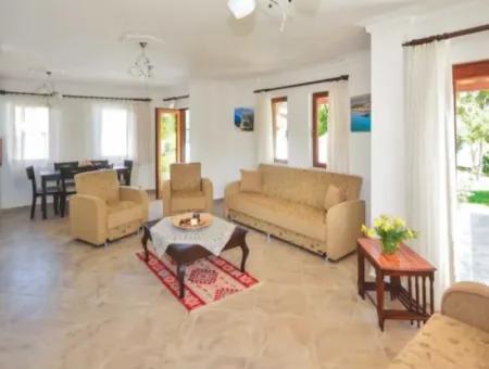 Dalyan Gülpınar'da 520M2 Arsa İçin Satılık 4+1 Villa