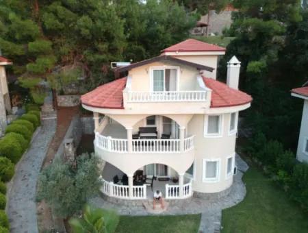 Dalaman Akkaya Satılık 4+1 Villa