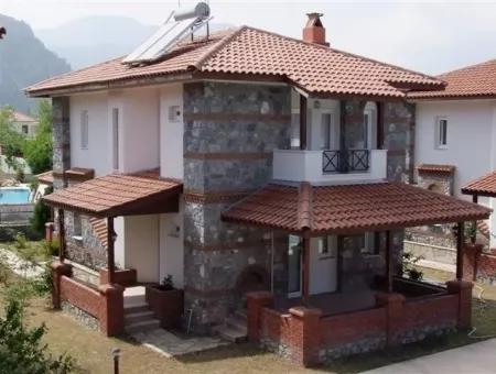 Dalyan'da Site İçerisinde 3+1 Satılık Villa