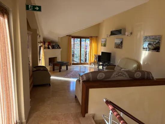 Dalyan Maraş'ta Kral Mezarları Manzaralı 4+1 Satılık Villa